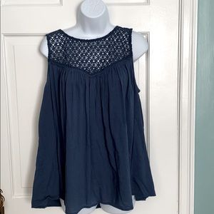 Pretty crochet 1X top